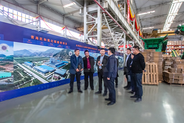 超細(xì)磨粉機(jī)展廳